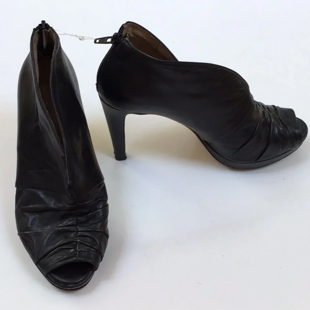 Antonio Melani Black Leather Zipper Back  Ruched Open Toe‎ High Heels 8.5